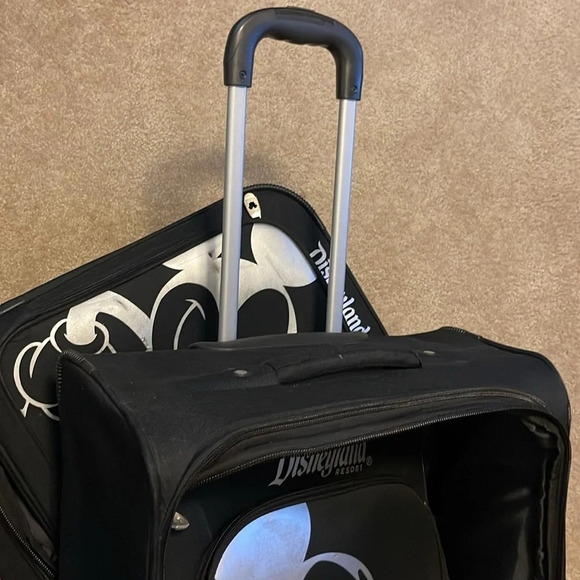 Disney Rolling Luggage - Mickey Mouse Design - Black and White - 28" - Picture 10 of 15